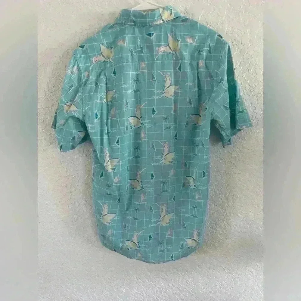 Tipsy Elves button down collared shirt men’s medium - Picture 5 of 5